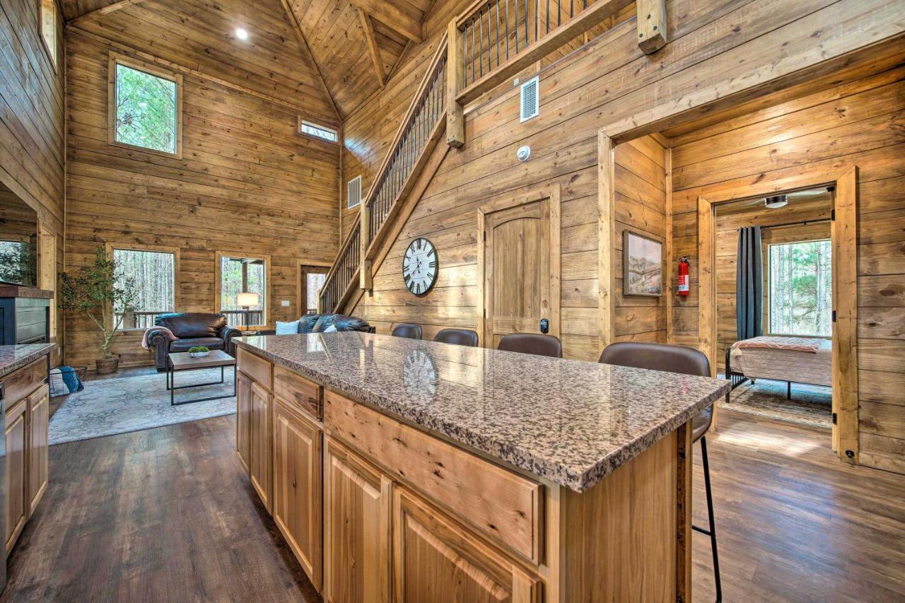 Sutton Ridge Cabin Rental Hot Tub And Swing Set! Broken Bow Kültér fotó