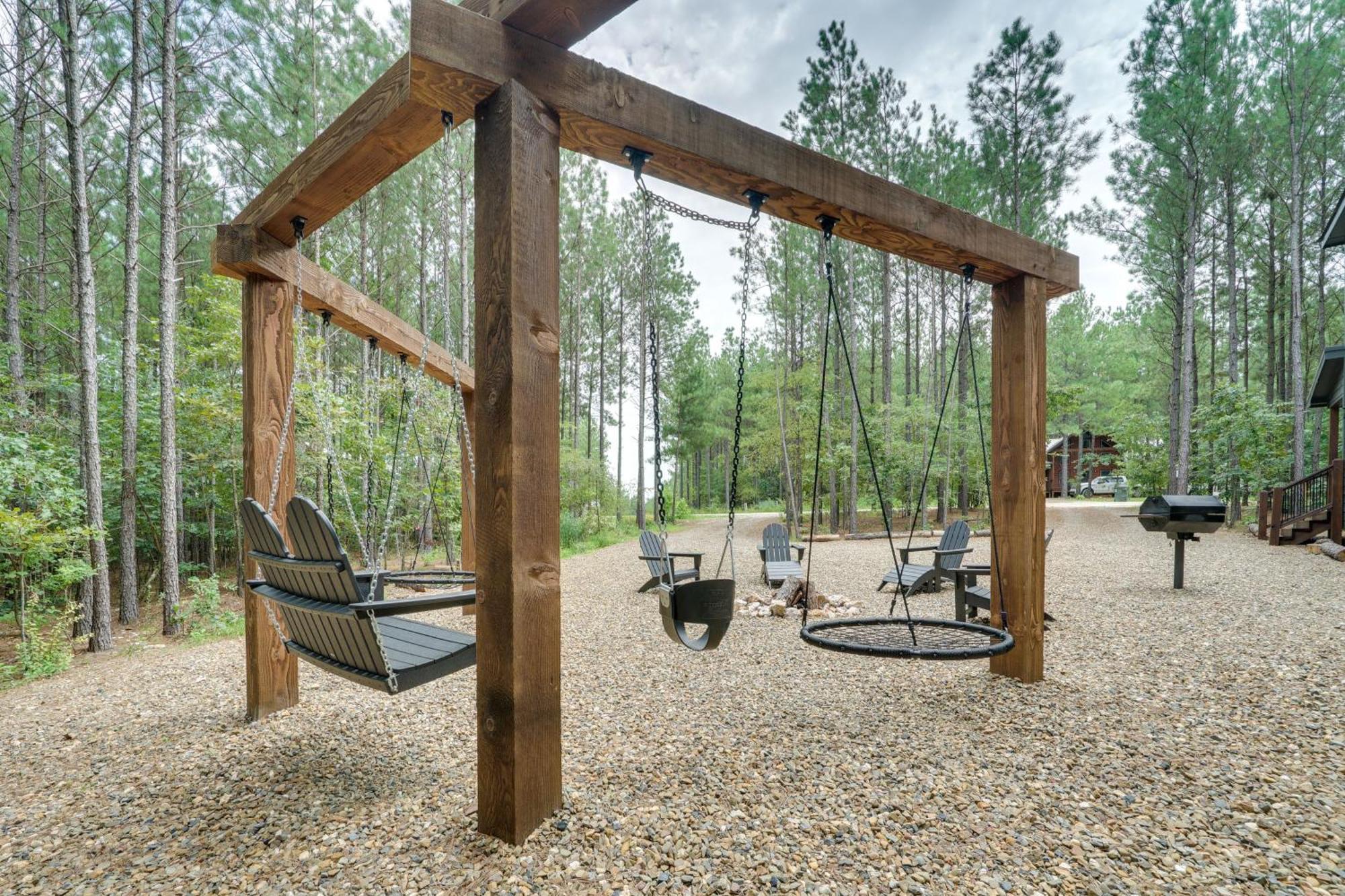 Sutton Ridge Cabin Rental Hot Tub And Swing Set! Broken Bow Kültér fotó